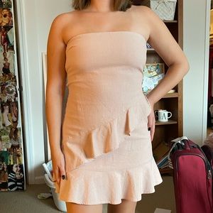 Baby pink strapless dress